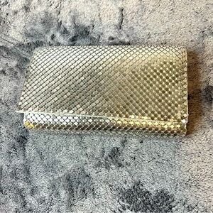 Jessica McClintock Silver Mesh Clutch with Chain Handle
